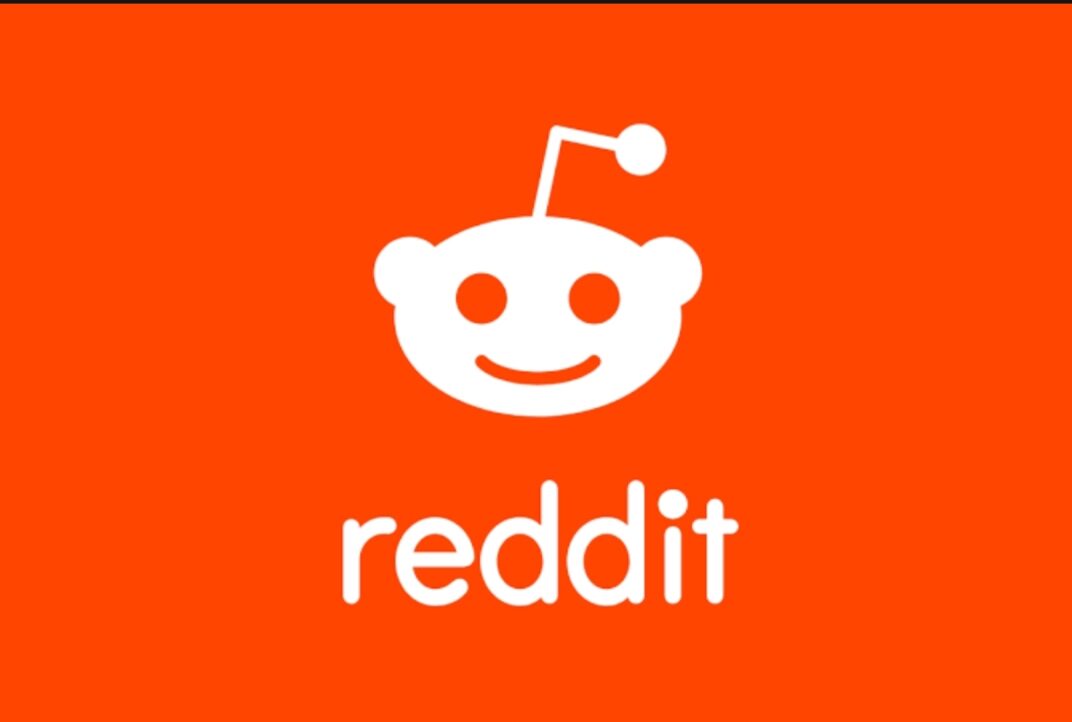 Reddit account with Mail verified account
